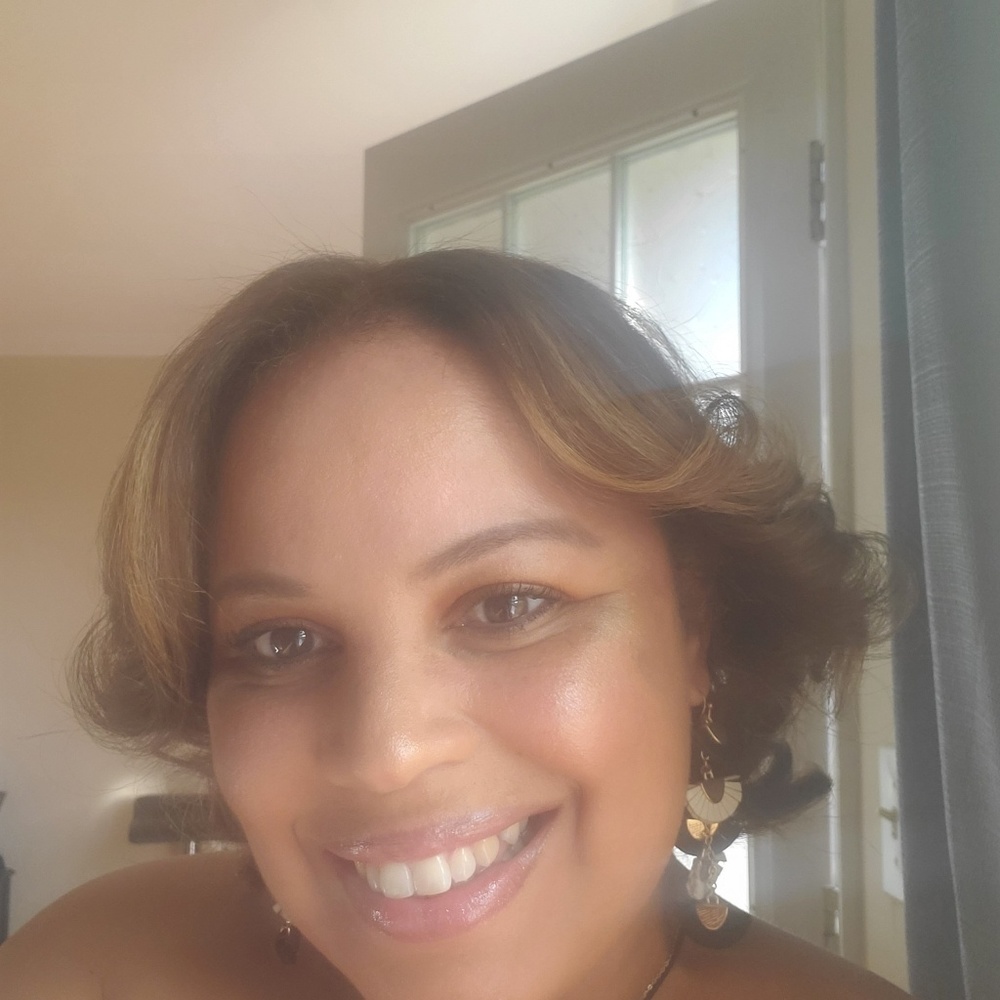 Meet your Posher, Enna